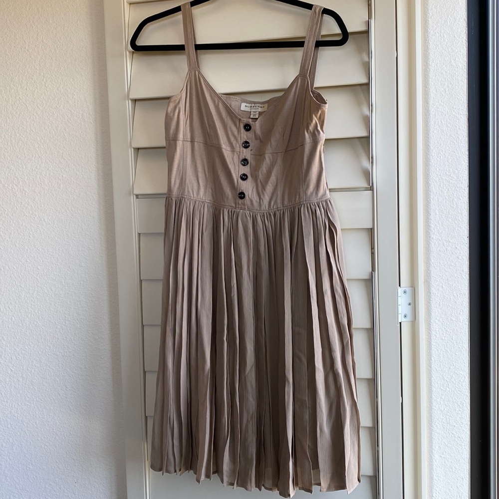 Vintage 2000s Burberry Dress! 🖤🤎